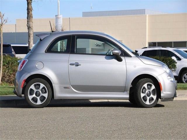 2015 Fiat 500e 3C3CFFGE2FT561722