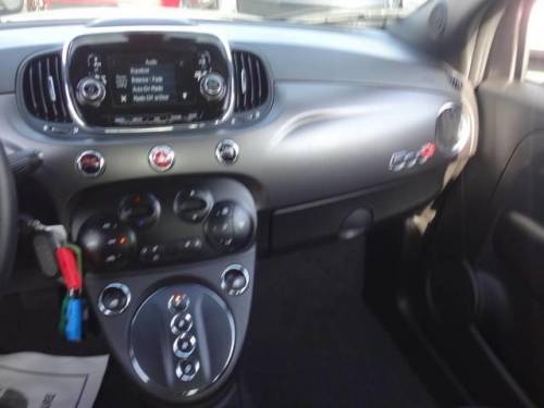 2017 Fiat 500e 3C3CFFGE1HT563254