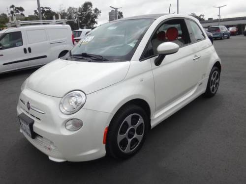 2015 Fiat 500e - Images - 1