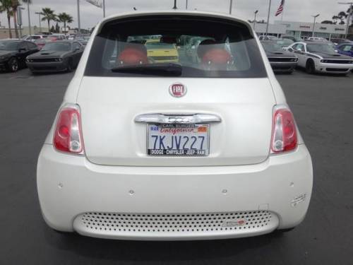 2015 Fiat 500e - Images - 4