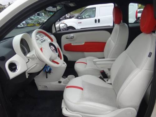 2015 Fiat 500e - Images - 23