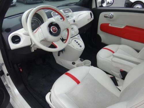 2015 Fiat 500e - Images - 25