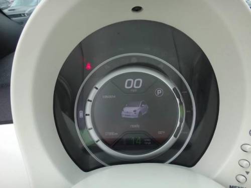 2015 Fiat 500e - Images - 29