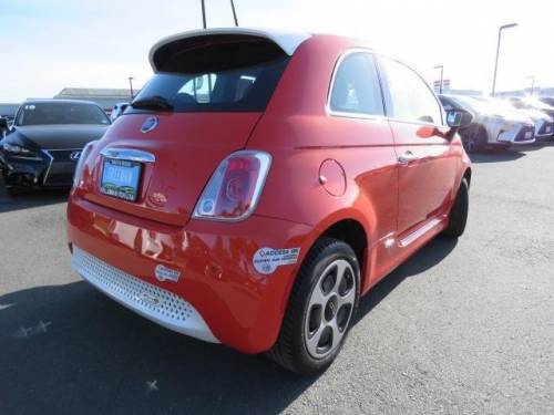 2015 Fiat 500e - Images - 1