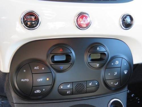 2015 Fiat 500e - Images - 16