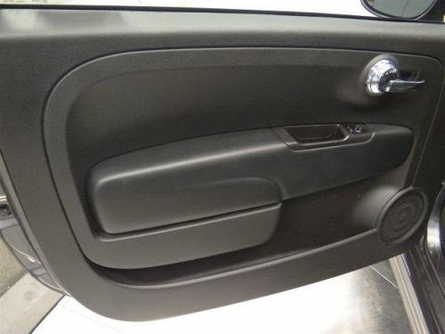 2015 Fiat 500e - Images - 27