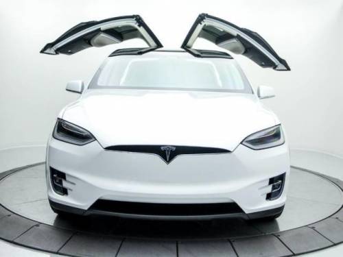 2018 Tesla Model X 5YJXCBE22JF089598