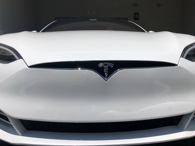 2017 Tesla Model S 5YJSA1E10HF192143