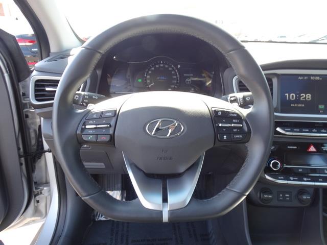 2017 Hyundai IONIQ KMHC05LH9HU004432