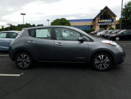 2015 Nissan LEAF - Images - 3