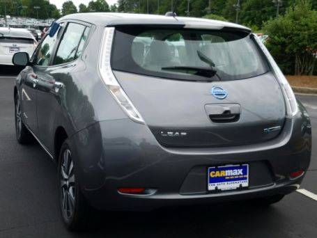 2015 Nissan LEAF - Images - 6