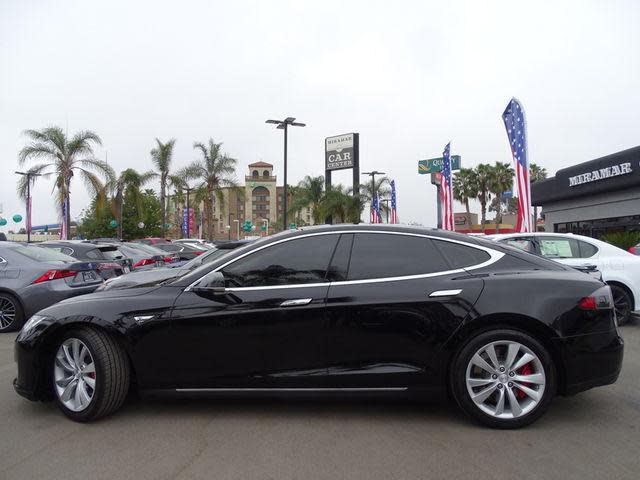 2015 Tesla Model S 5YJSA1H29FFP75036