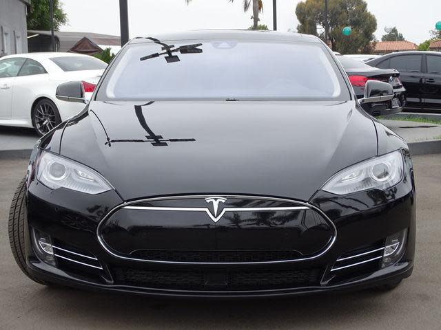 2015 Tesla Model S 5YJSA1H29FFP75036