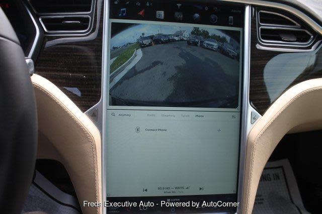 2015 Tesla Model S 5YJSA1E20FF107579