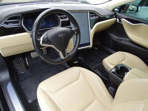 2015 Tesla Model S 5YJSA1H29FFP75036