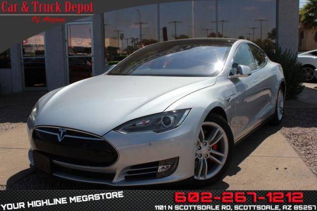 2015 Tesla Model S 5YJSA1H42FF085971