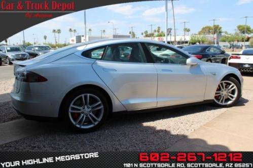 2015 Tesla Model S 5YJSA1H42FF085971