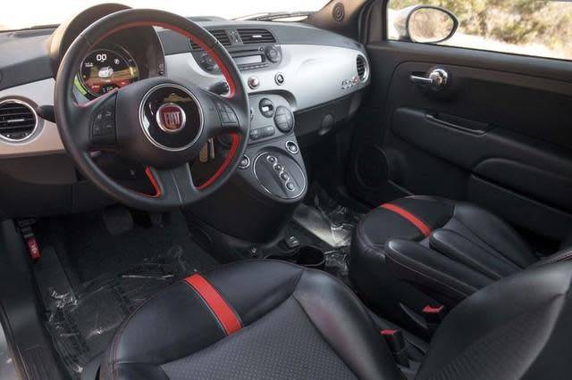 2015 Fiat 500e - Images - 7