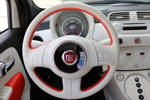 2014 Fiat 500e 3C3CFFGEXET172700