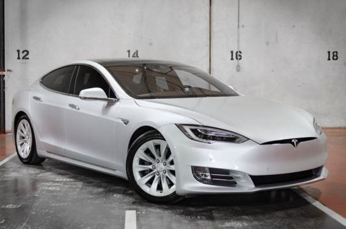 2016 Tesla Model S 5YJSA1E21GF137384