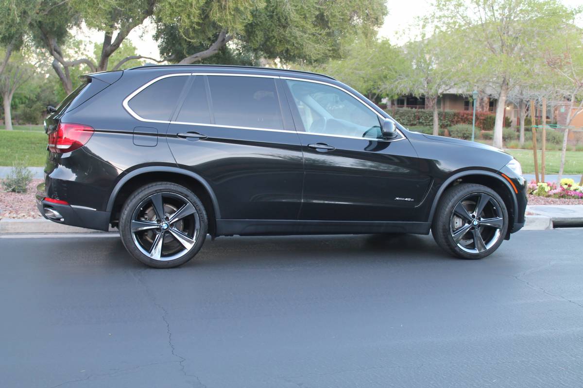 2016 BMW X5 xDrive40e - Images - 4