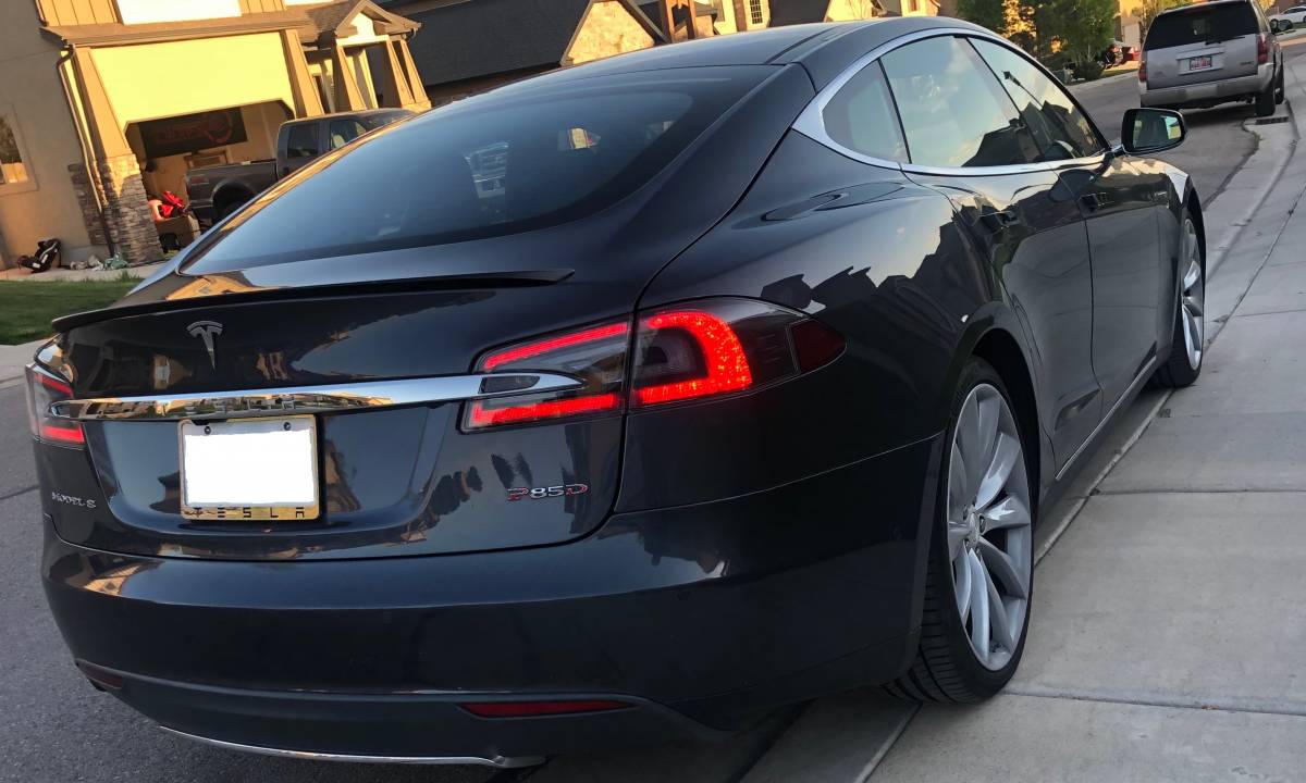 2015 Tesla Model S 5YJSA1H2XFFP78298