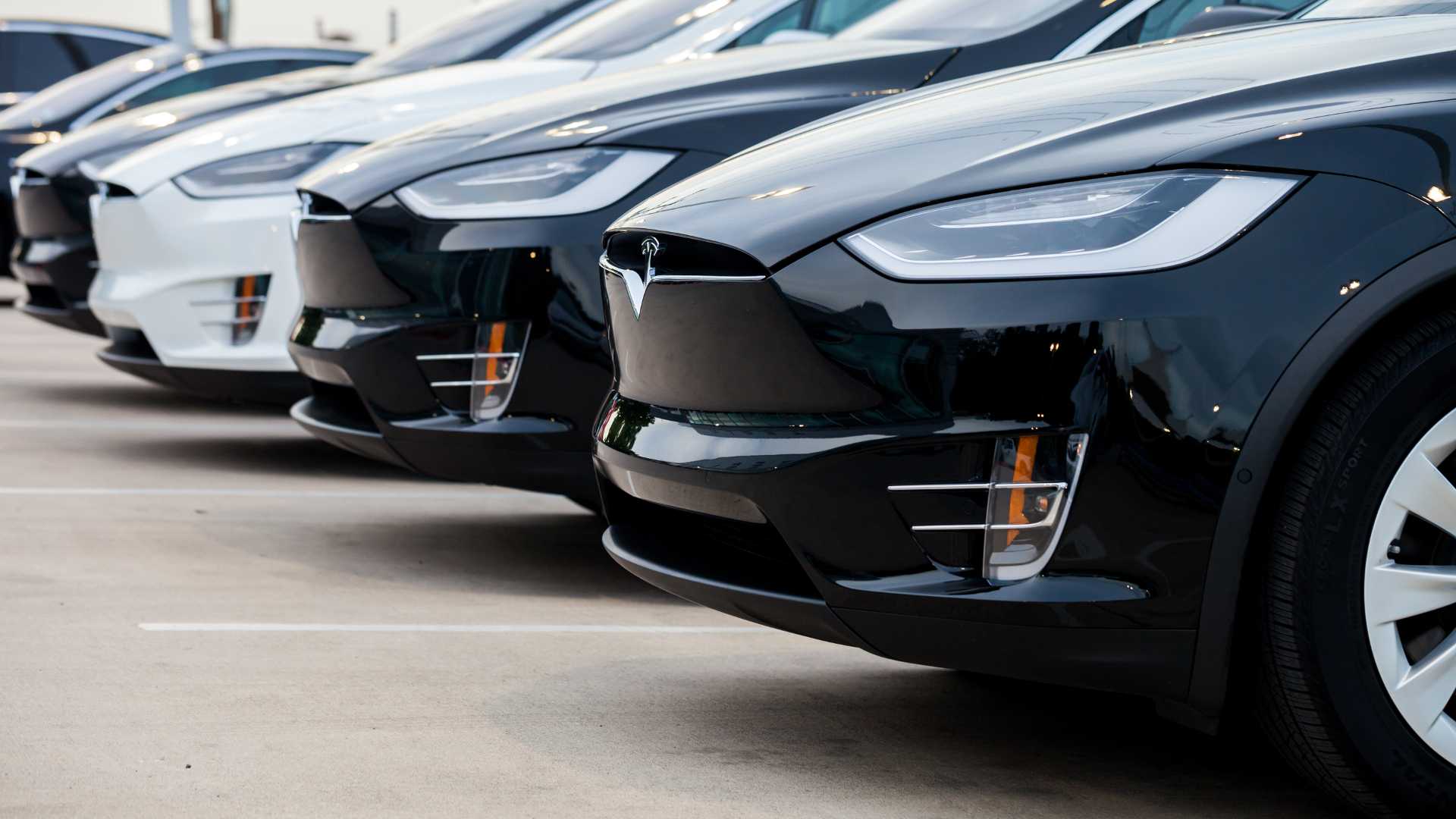 10 Reasons Why Electric Cars Still Suck