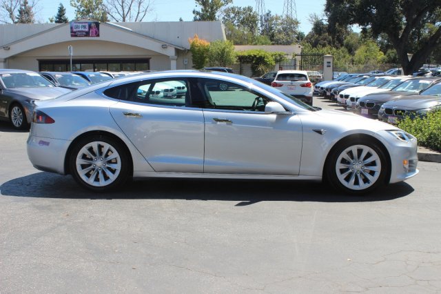 2018 Tesla Model S 5YJSA1E26JF252358