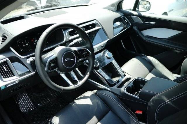 2019 Jaguar I-Pace - Images - 9