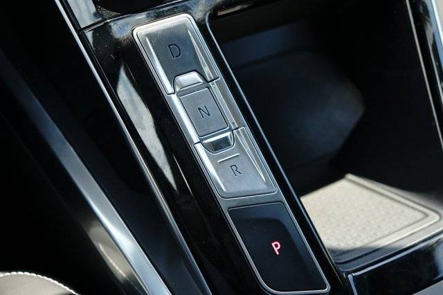 2019 Jaguar I-Pace - Images - 12