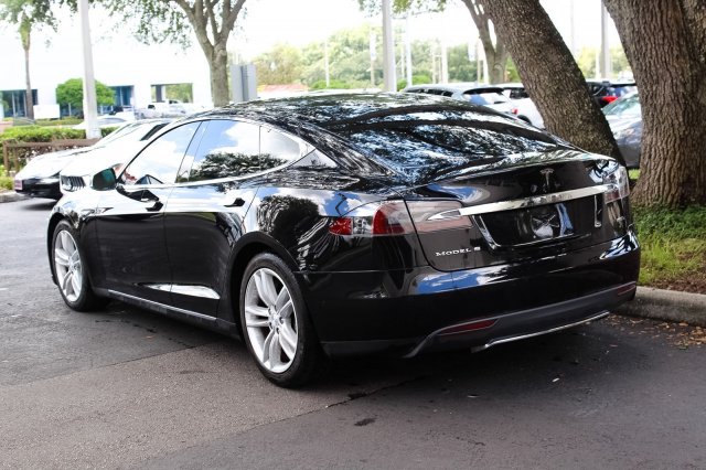 2016 Tesla Model S 5YJSA1E26GF122248