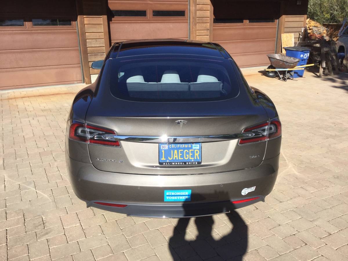 2015 Tesla Model S 5YJSA1E27FF119941