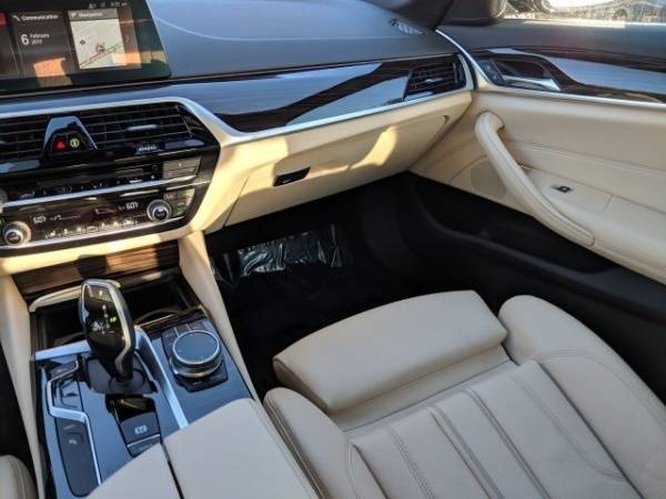 2019 BMW 5 Series WBAJA9C50KB389031