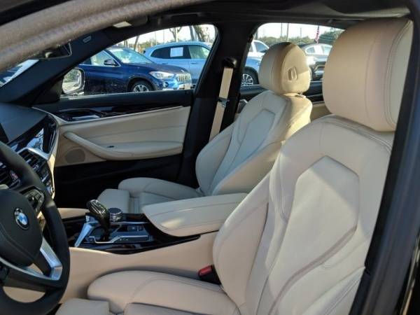 2019 BMW 5 Series WBAJA9C50KB389031