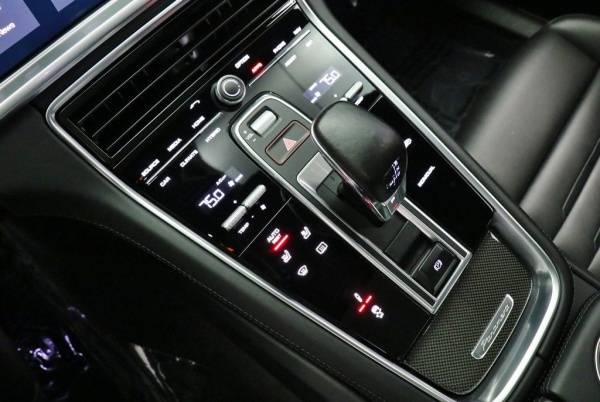 2018 Porsche Panamera WP0AH2A73JL145036
