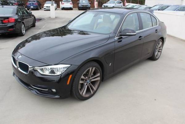 2017 BMW 3 Series WBA8E1C5XHK480255