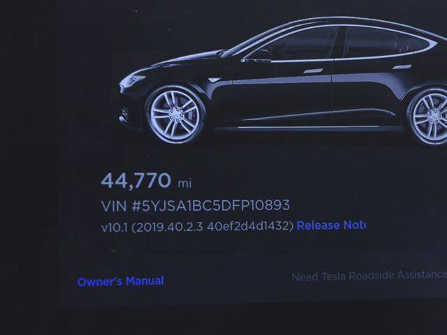 2013 Tesla Model S 5YJSA1BC5DFP10893