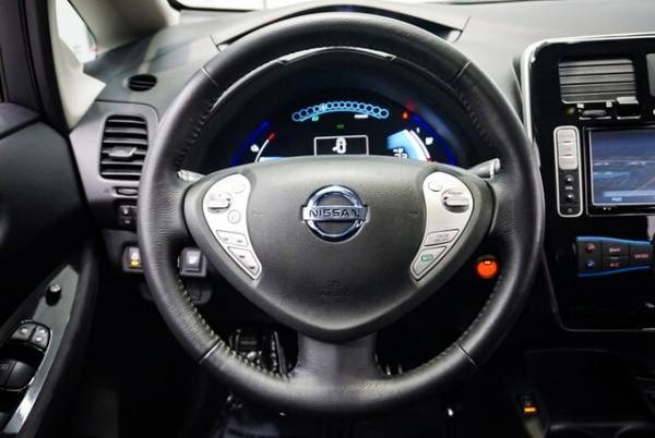 2015 Nissan LEAF 1N4AZ0CP1FC316300