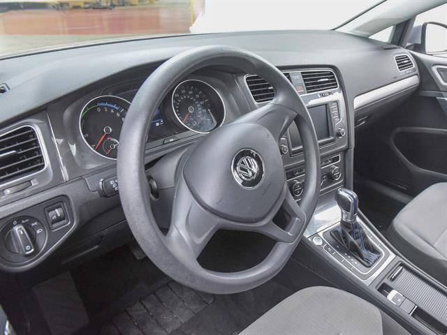 2016 Volkswagen e-Golf WVWKP7AU4GW916301