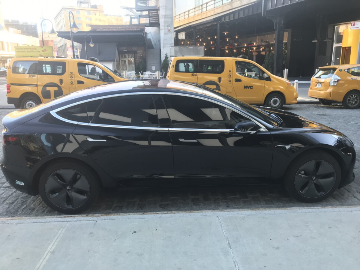 2018 Tesla Model 3 5YJ3E1EA3JF020980