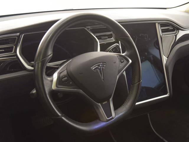 2013 Tesla Model S 5YJSA1DN4DFP13315