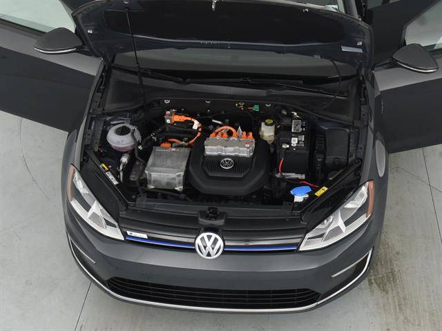 2016 Volkswagen e-Golf WVWKP7AU1GW915882