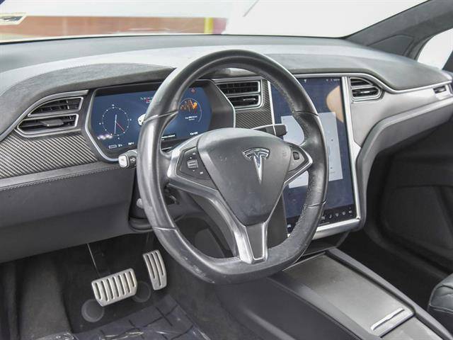 2016 Tesla Model X 5YJXCBE40GF011296
