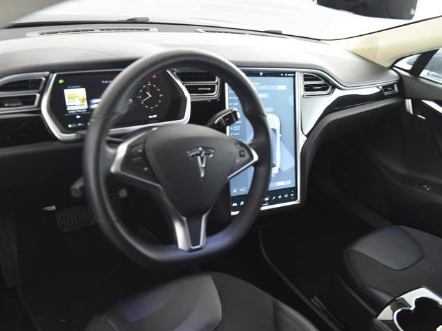 2014 Tesla Model S 5YJSA1S12EFP33869