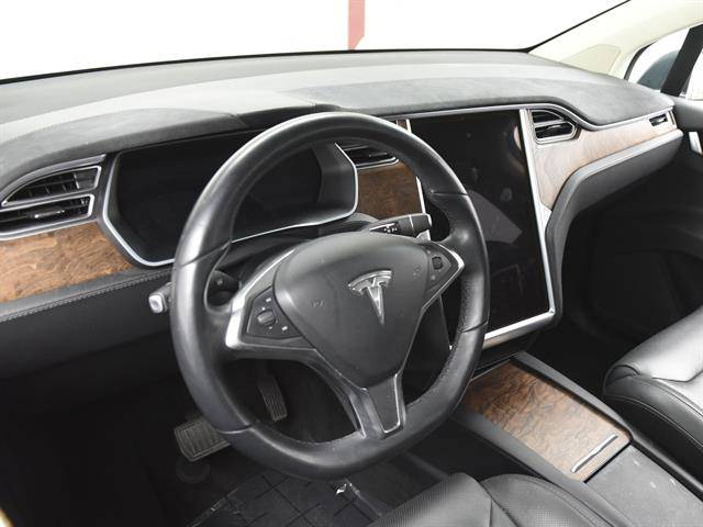 2016 Tesla Model X 5YJXCBE23GF014420