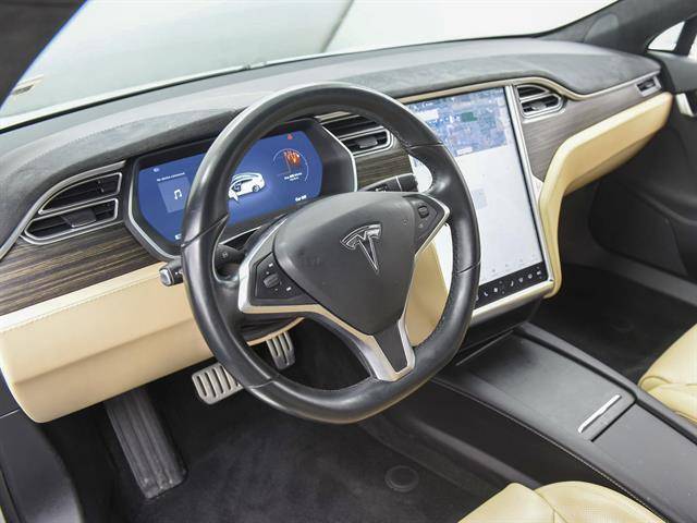 2016 Tesla Model S 5YJSA1E47GF165482