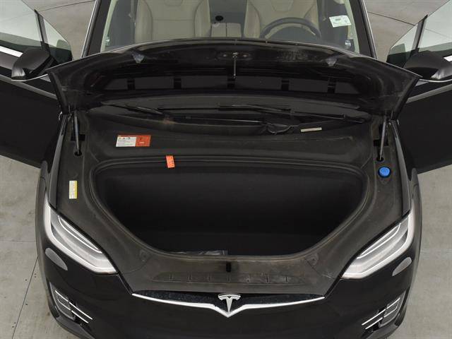 2016 Tesla Model X 5YJXCBE28GF023694