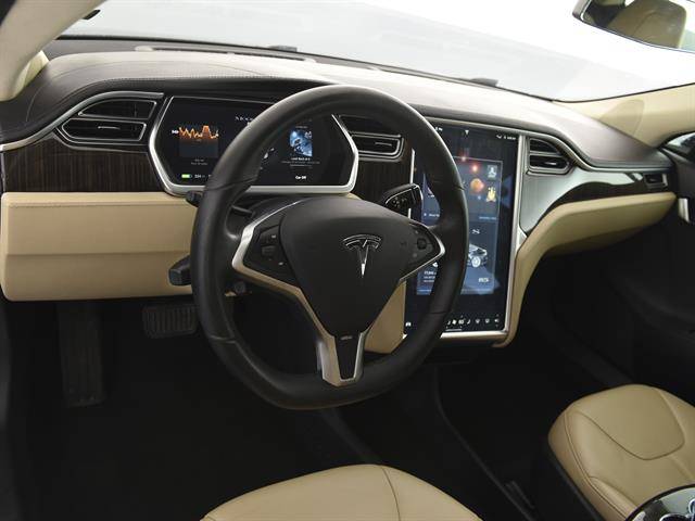 2013 Tesla Model S 5YJSA1CNXDFP21176