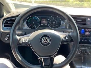 2017 Volkswagen e-Golf WVWPR7AU9HW950235