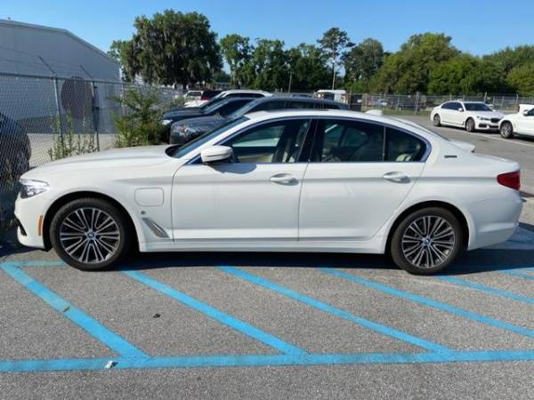 2019 BMW 5 Series WBAJA9C51KB393279
